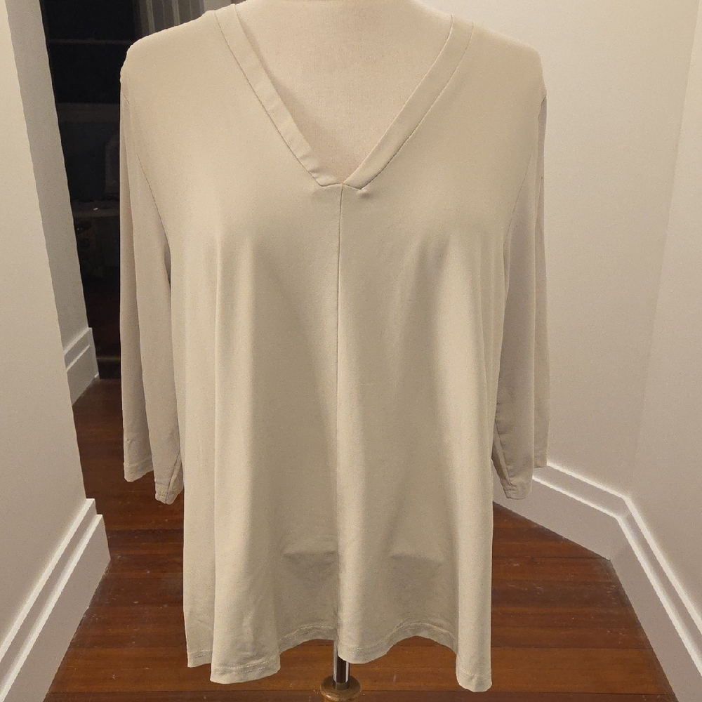 Elegant Cream V-Neck Women's Top
